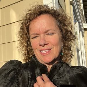 Meet your Posher, Jeanette m